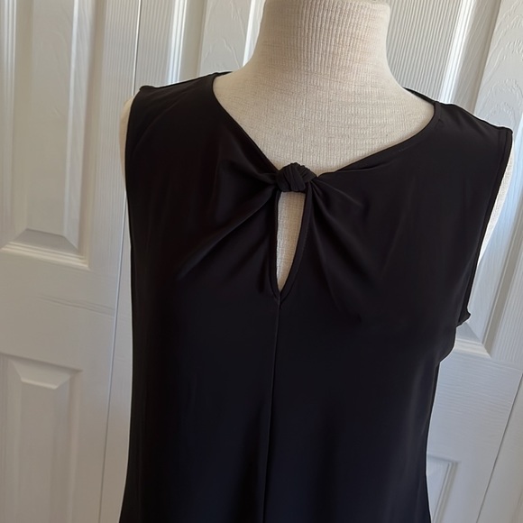 Jones Studio New With Tags Black Knit Front Keyhole Sleeveless Top Size Medium - Picture 1 of 12